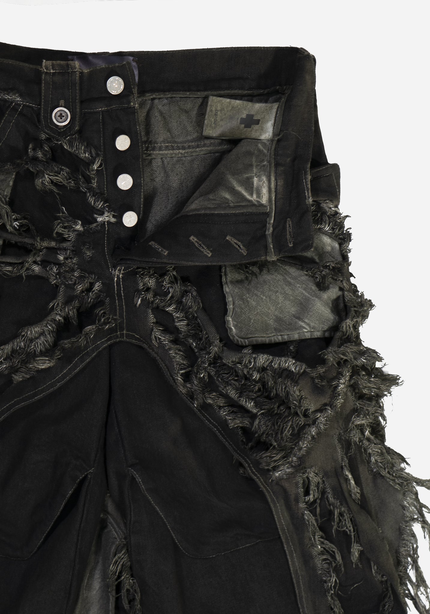 “IRINE” LAYERED DISTRESSED FLARED SKORT