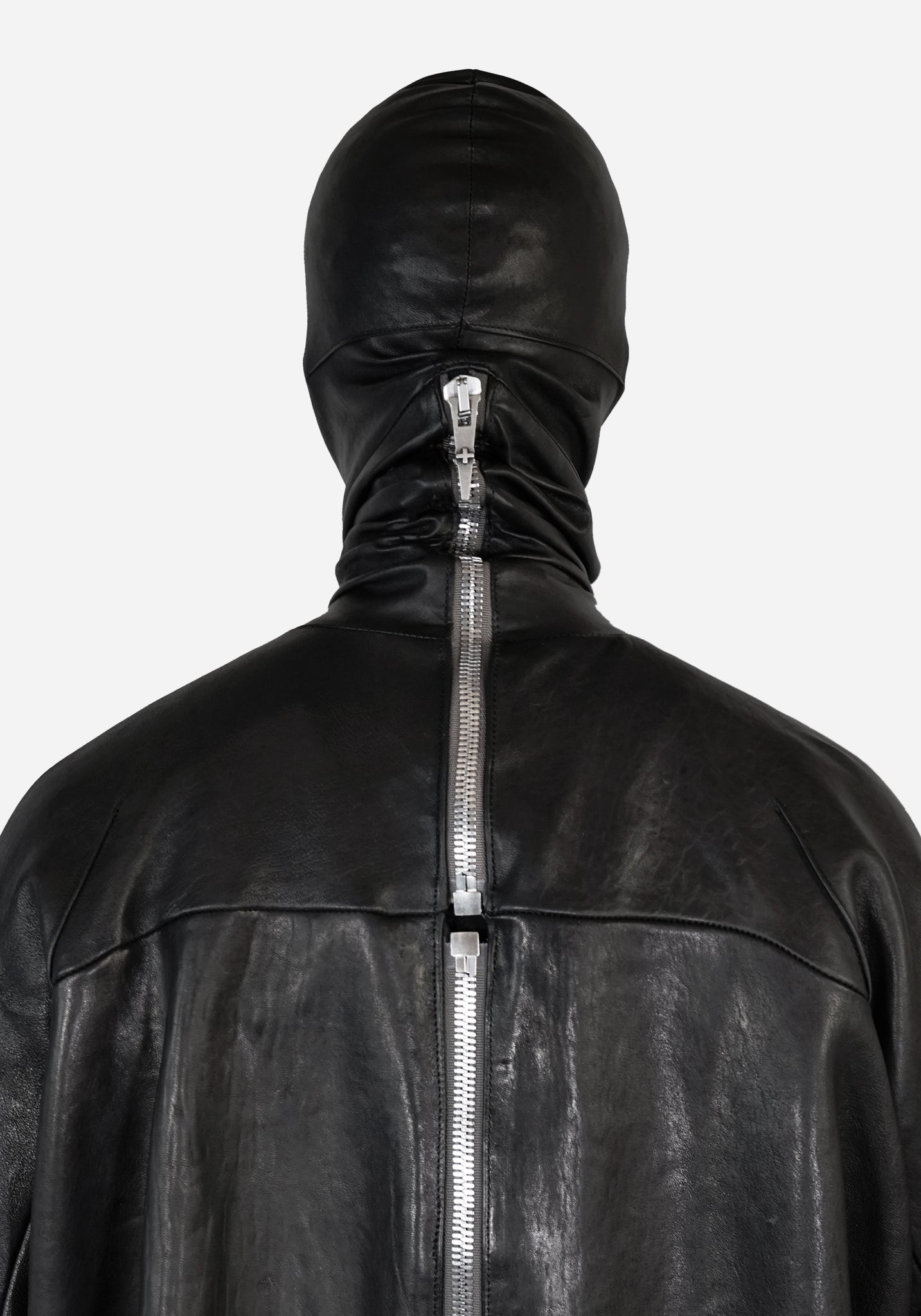 “PLUNGETHO” LAYERED MASKED BACKZIP LEATHER PULLOVER