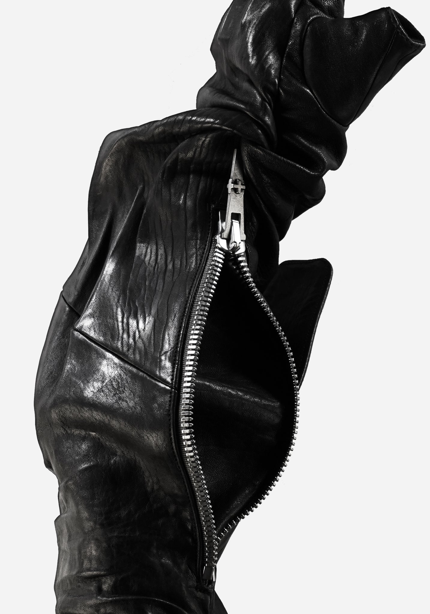 “EXAGOTO” MORPHED CHESTUS PROSTHETIC EXTENDED KNOT LEATHER ZIPPER CARGO GLOVES