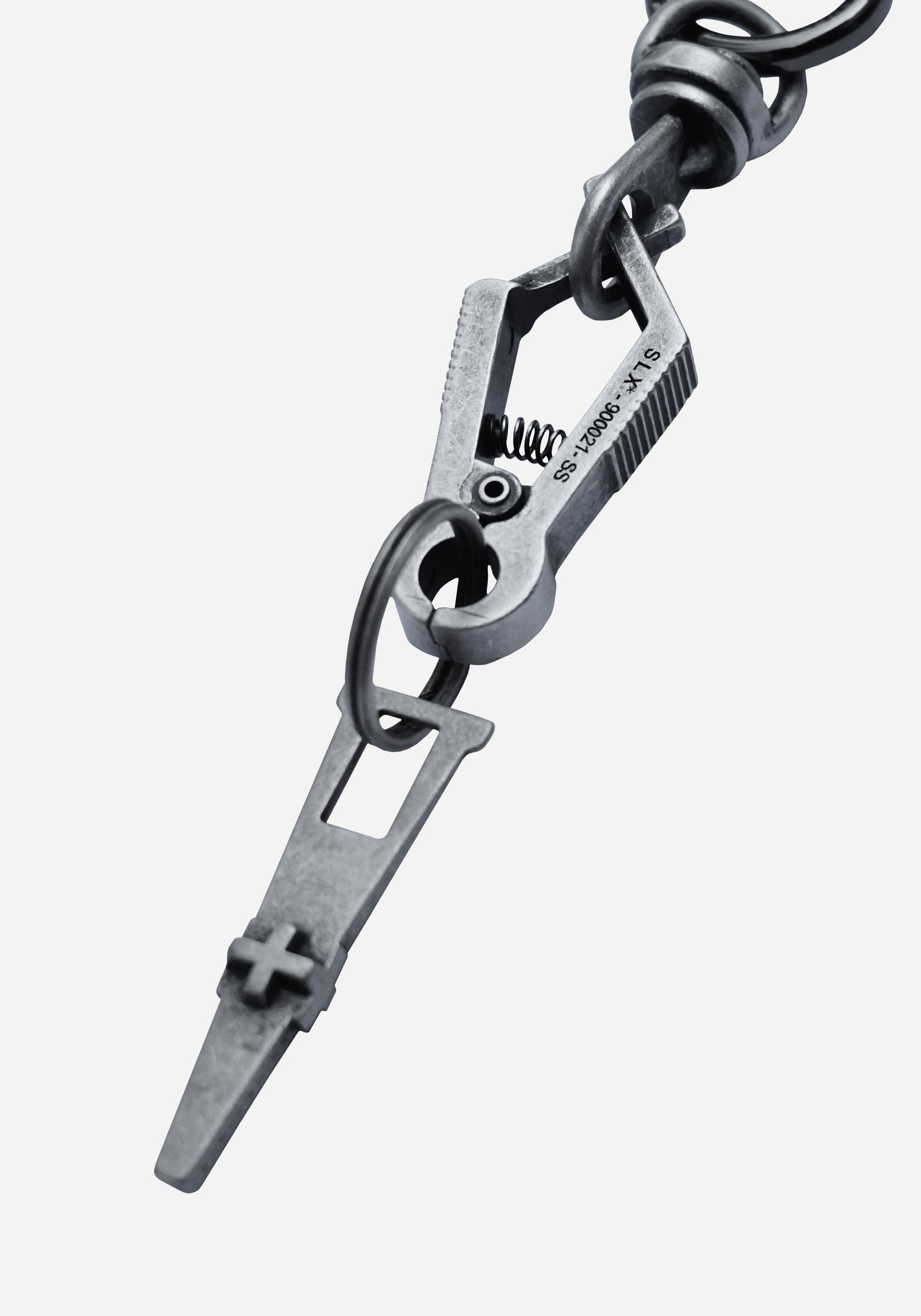 “GOTHEMA”  UTILITY METHACROSS KEYCHAIN