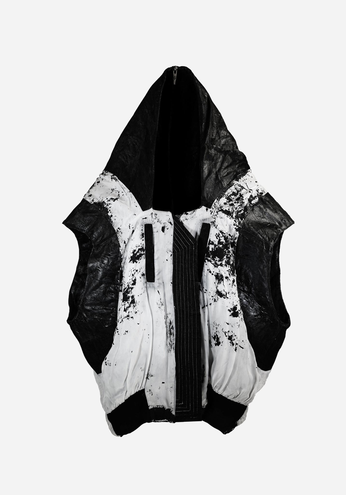 "FERGUS" BACKZIP MAC SLEEVELESS COCOON JACKET - GLASS