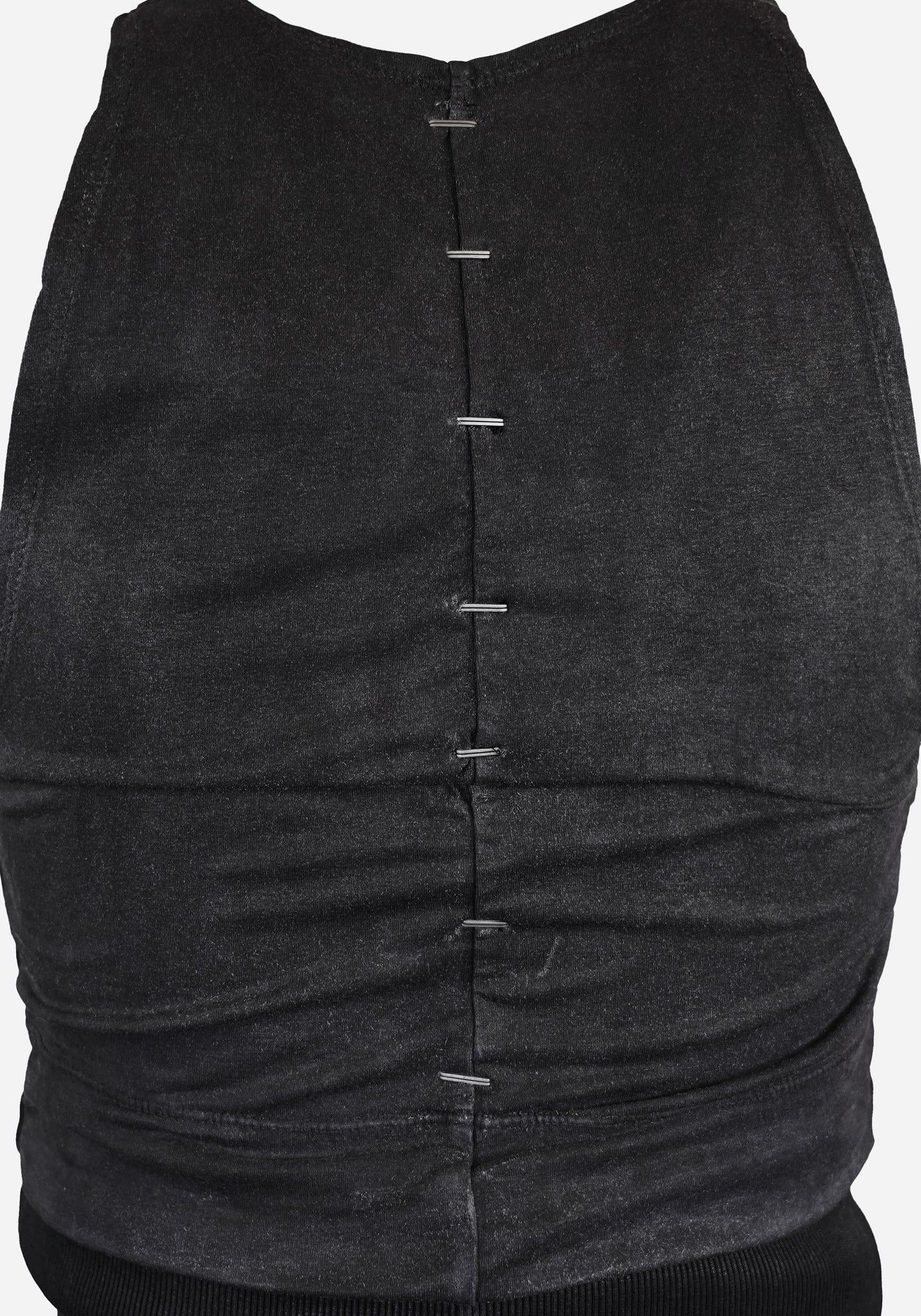 “SKINS” LAYERED CRACK-BONE FLACCID TANK TOP