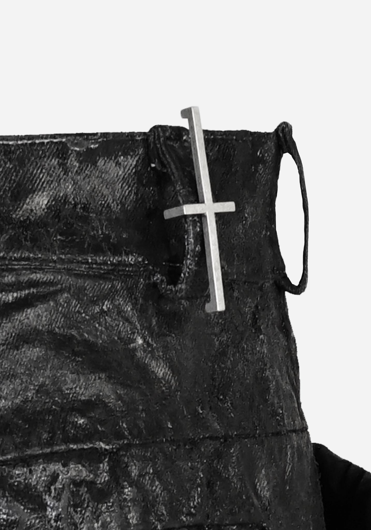 “KNOTTERSTAR” INSERTED KNOT FLARED GLASS DENIM