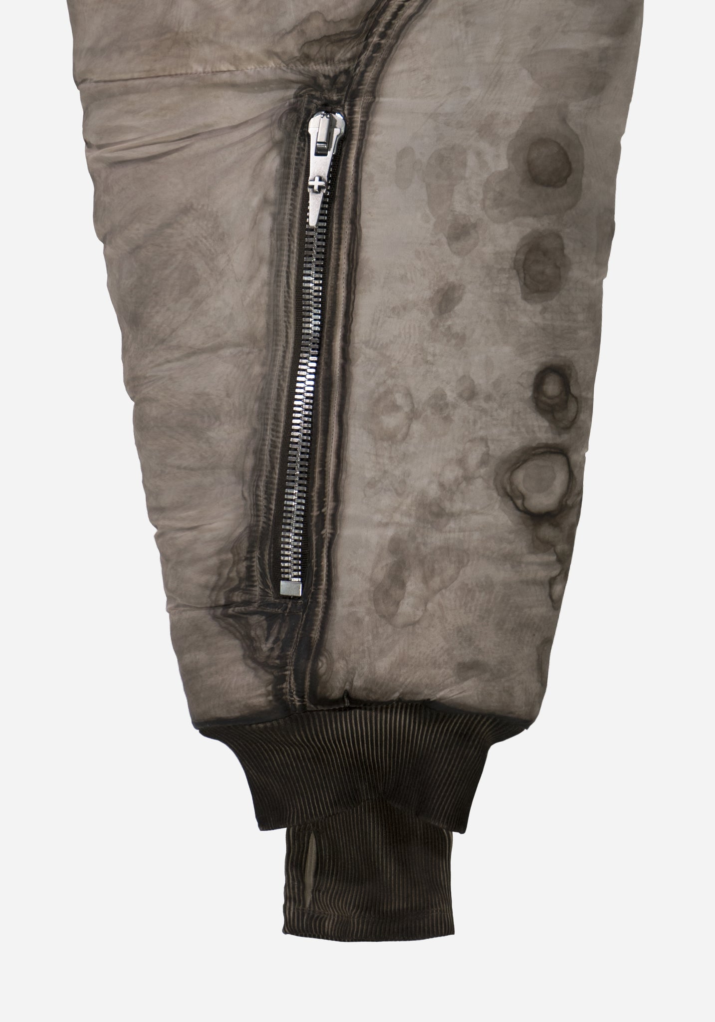 "THRENBOLONE" LAYERED CARGO BOMBER - STONEH